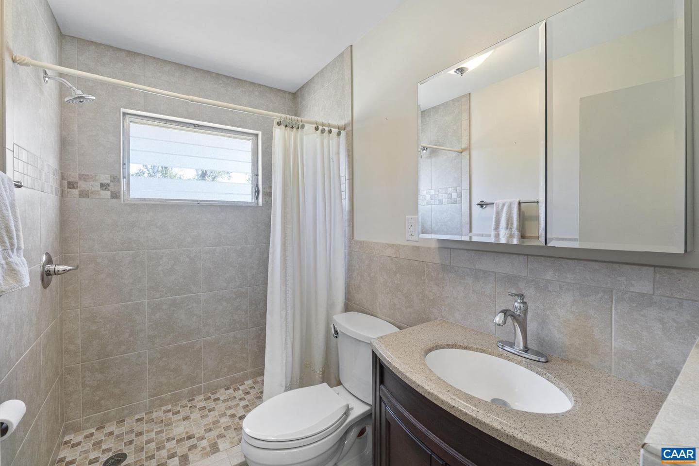 2208 Dominion Dr photo 13