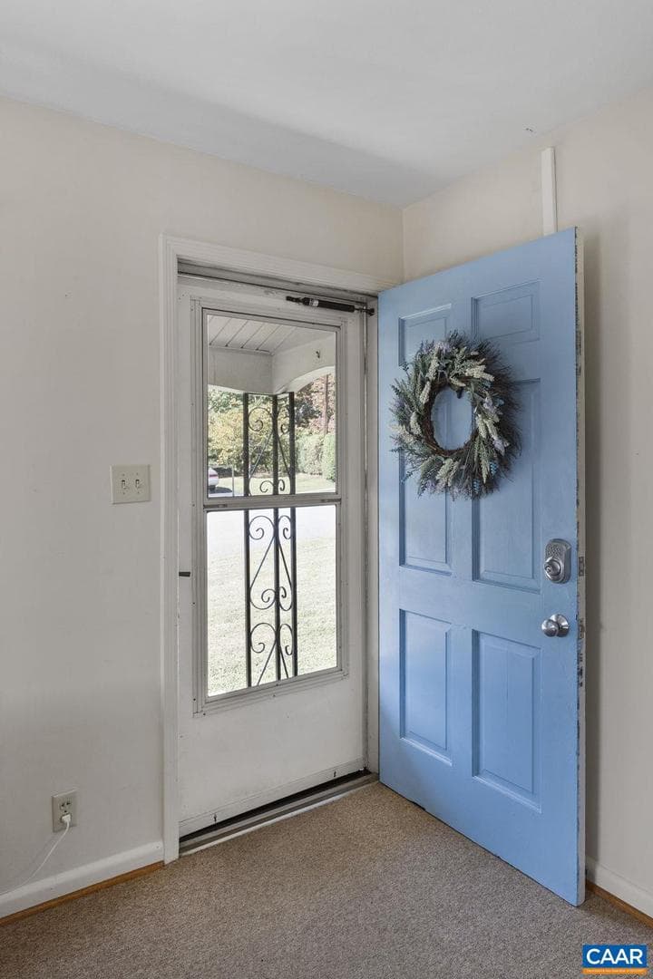 2208 Dominion Dr photo 4