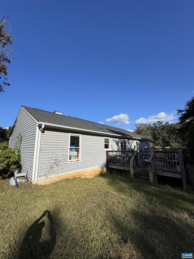 72 Hillcrest Dr photo 3