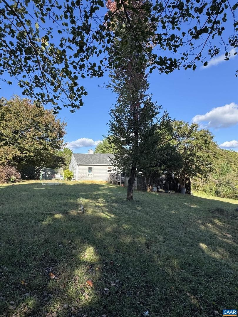 72 Hillcrest Dr photo 5
