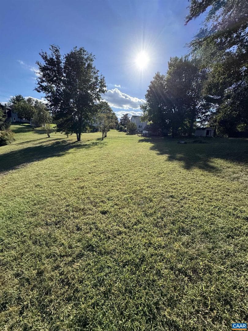 72 Hillcrest Dr photo 8