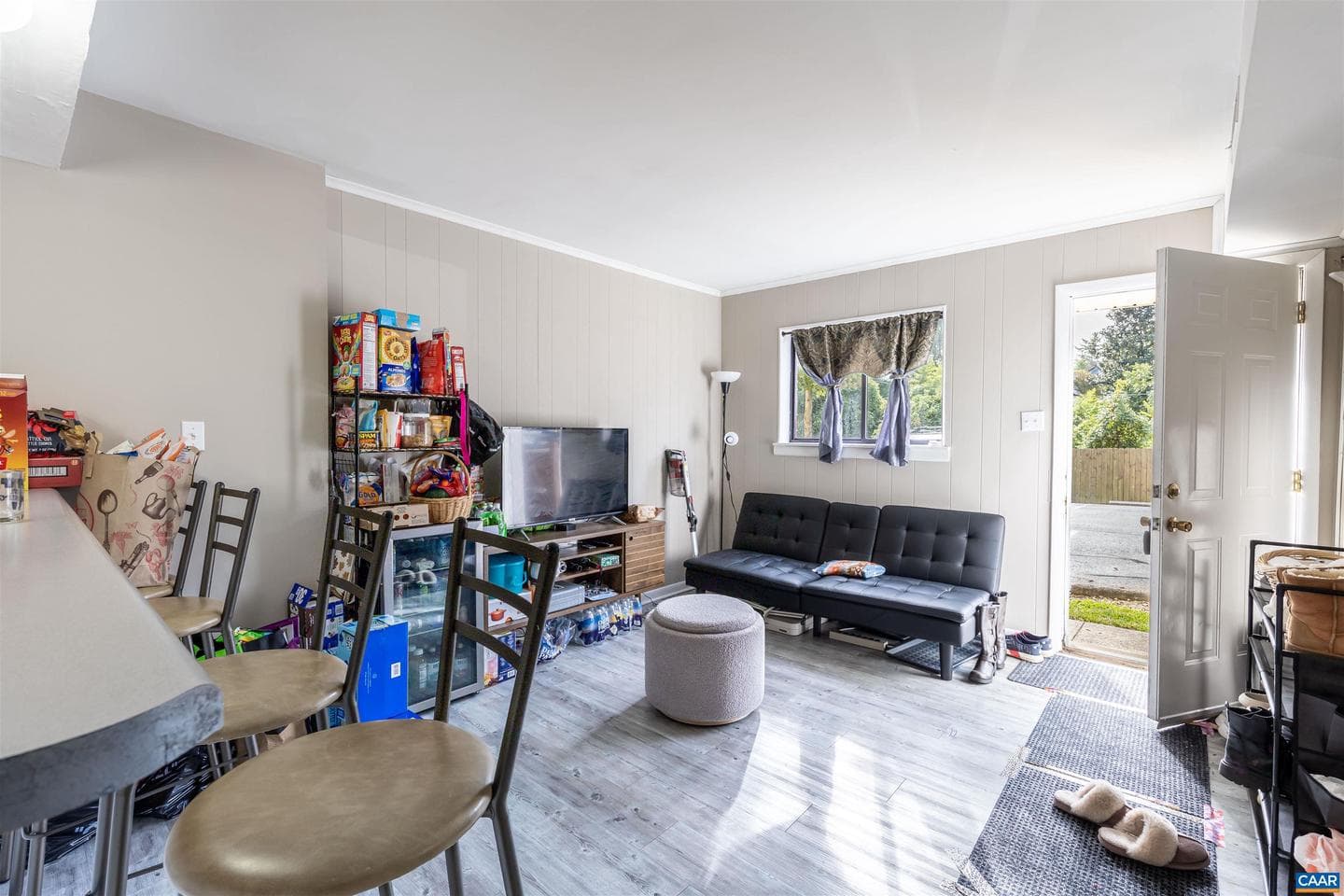 2100 Jefferson Park Ave #10 photo 3