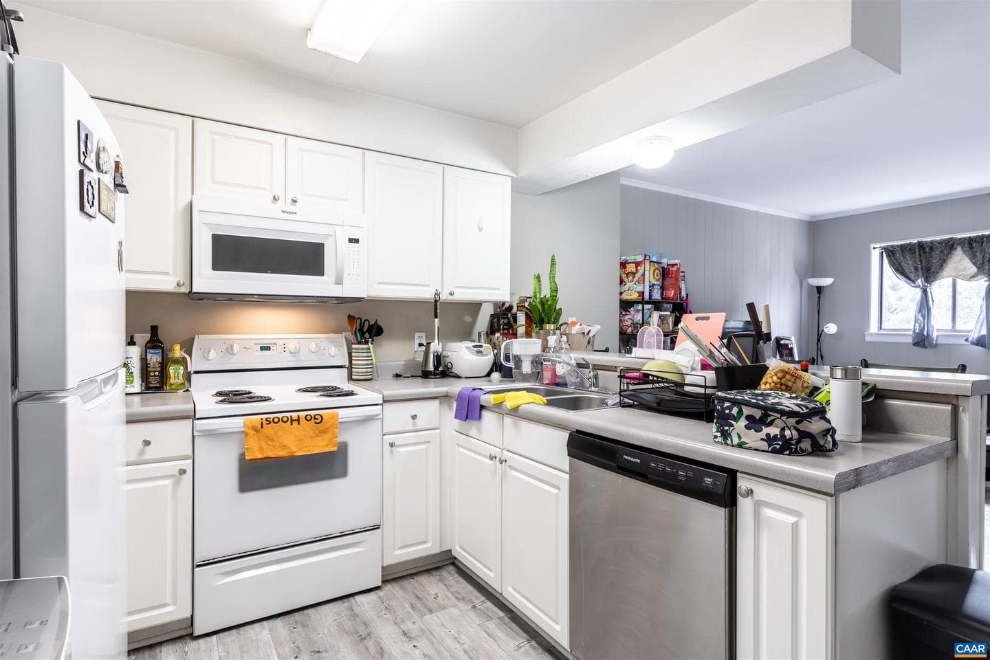 2100 Jefferson Park Ave #10 photo 5
