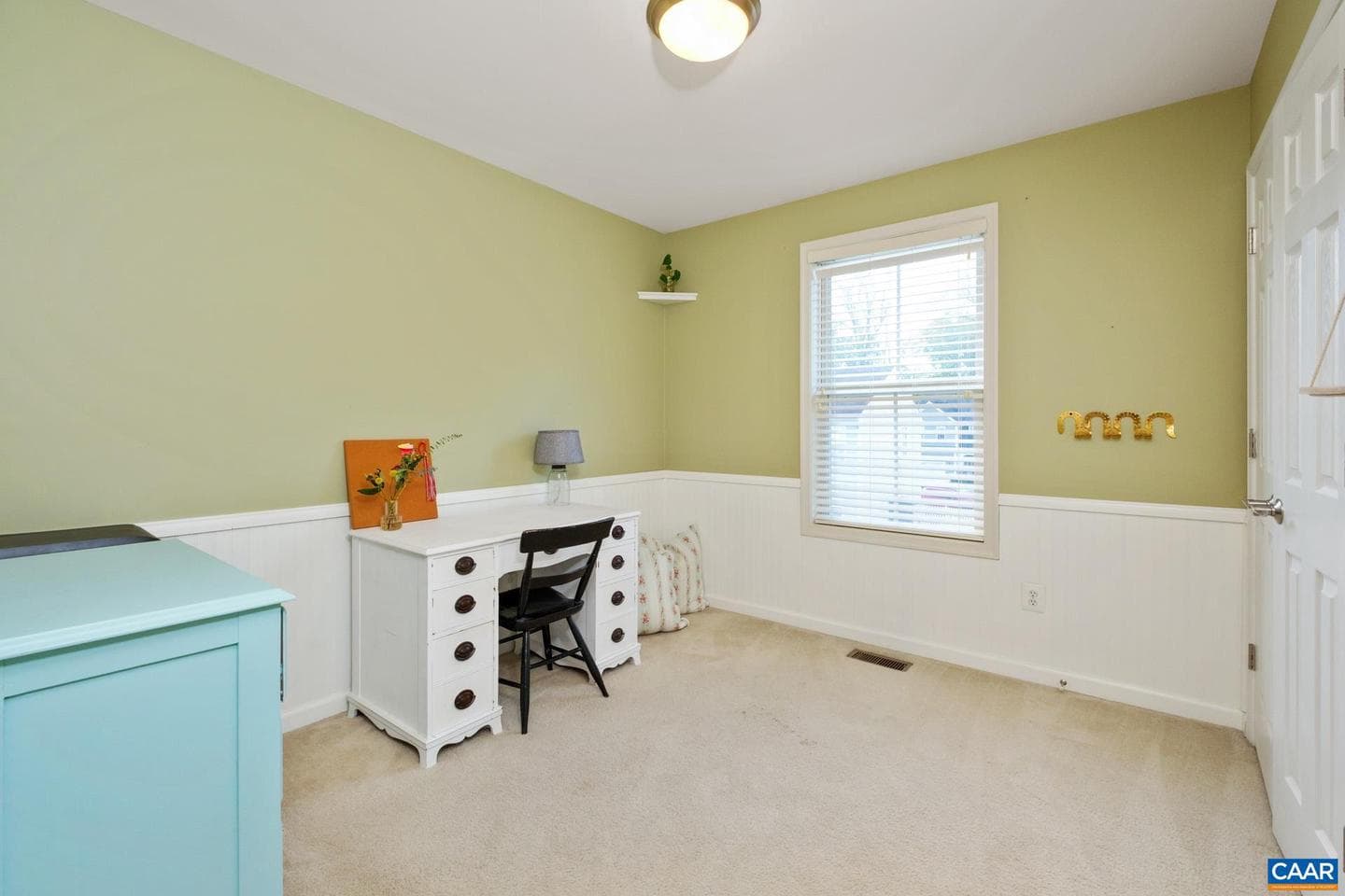 737 Country Green Rd photo 16