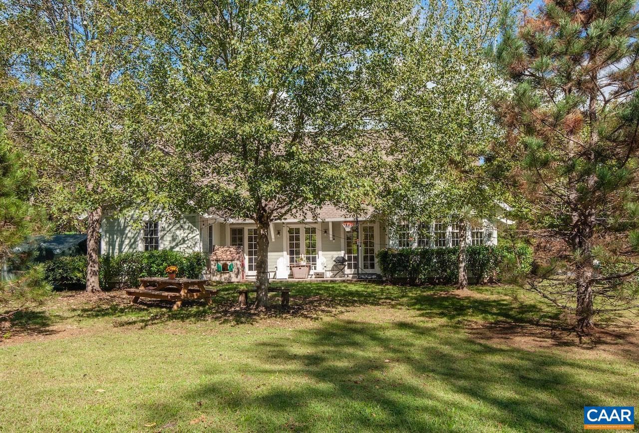30 Cedar Meadow Dr photo 44