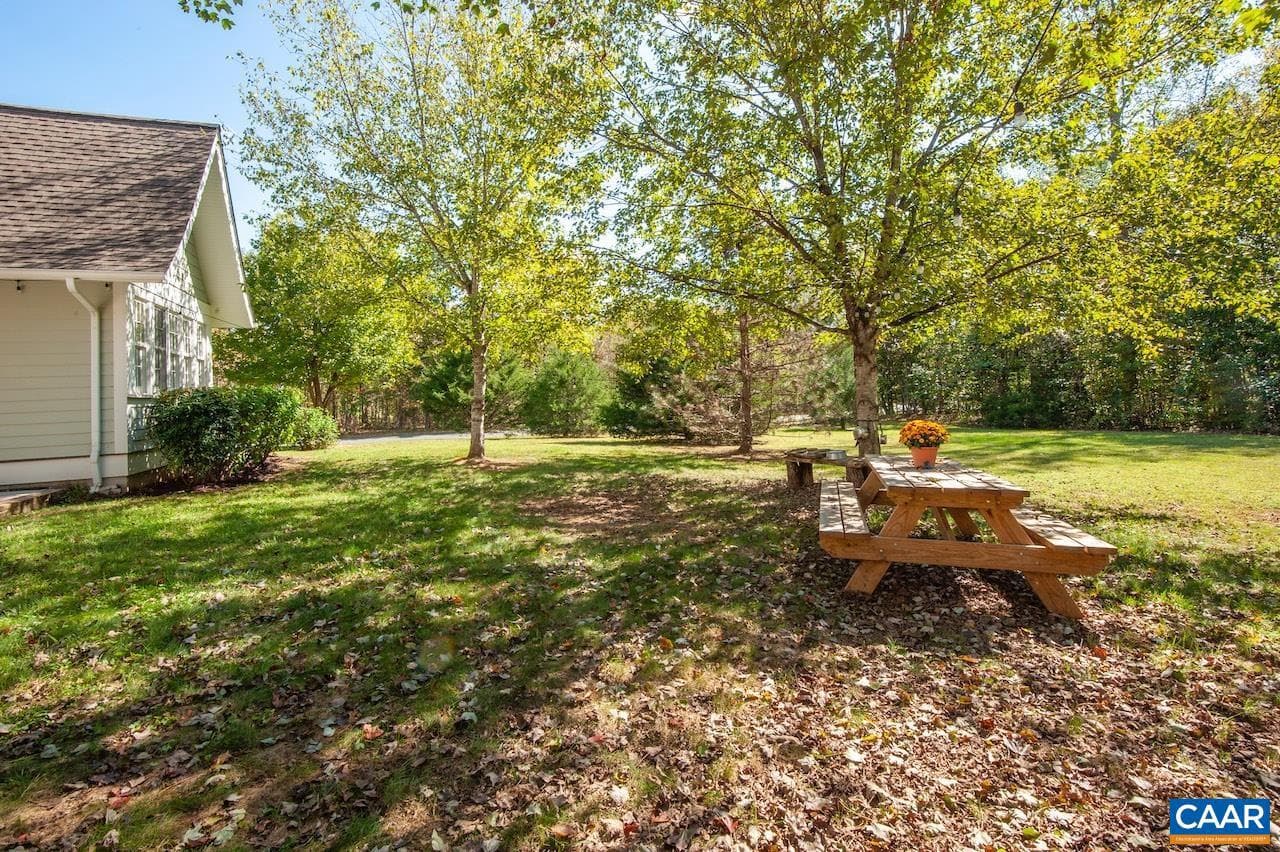 30 Cedar Meadow Dr photo 46