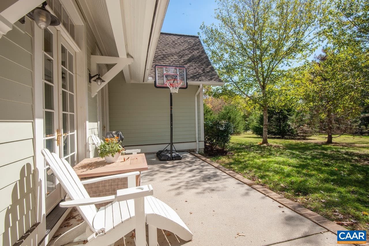 30 Cedar Meadow Dr photo 9