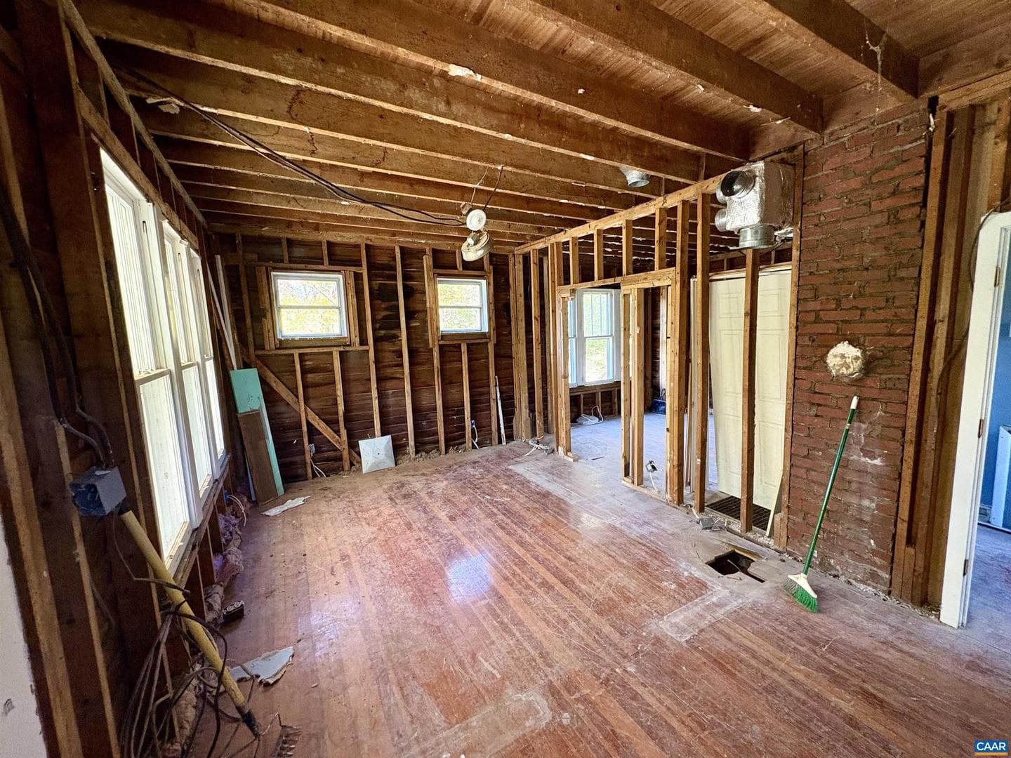 1654 River Rd photo 20