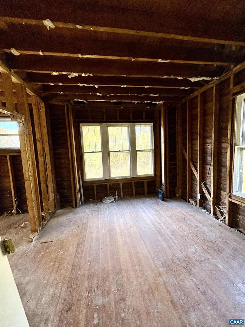 1654 River Rd photo 27