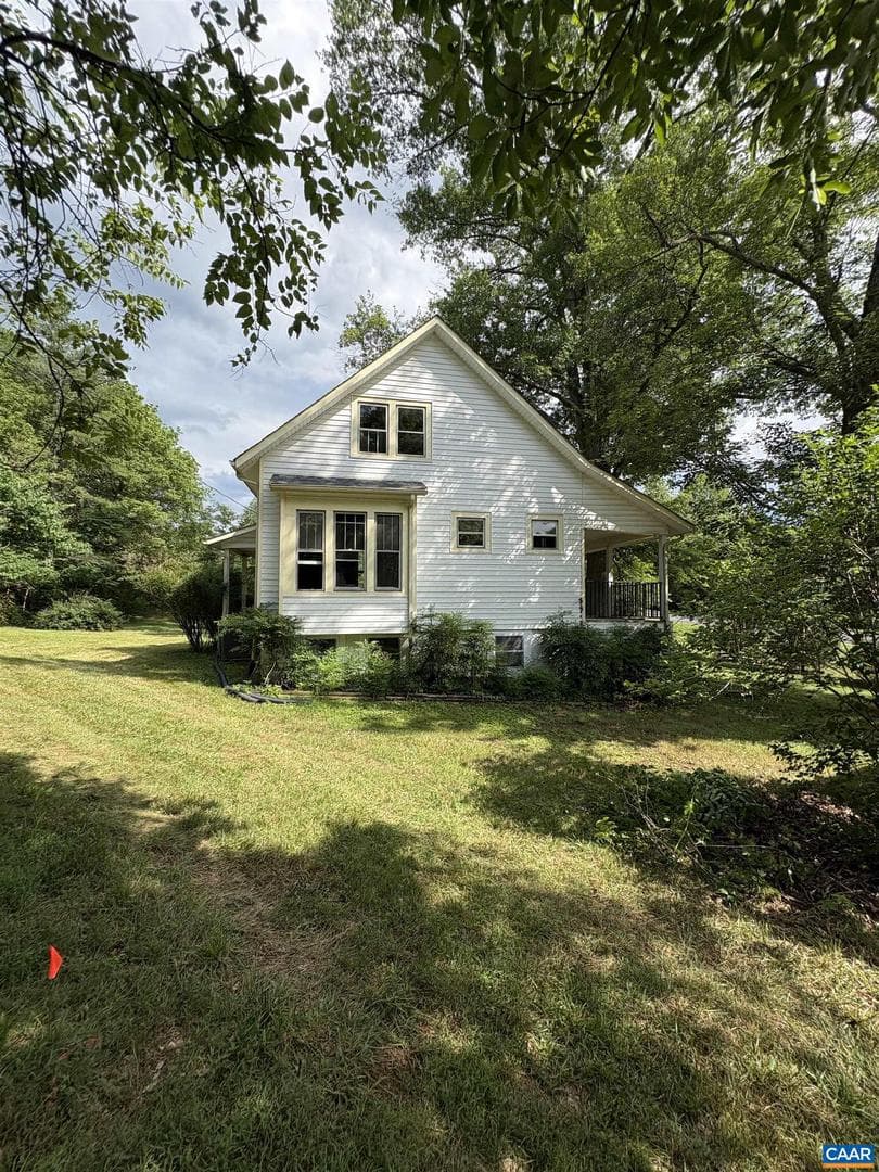 1654 River Rd photo 5