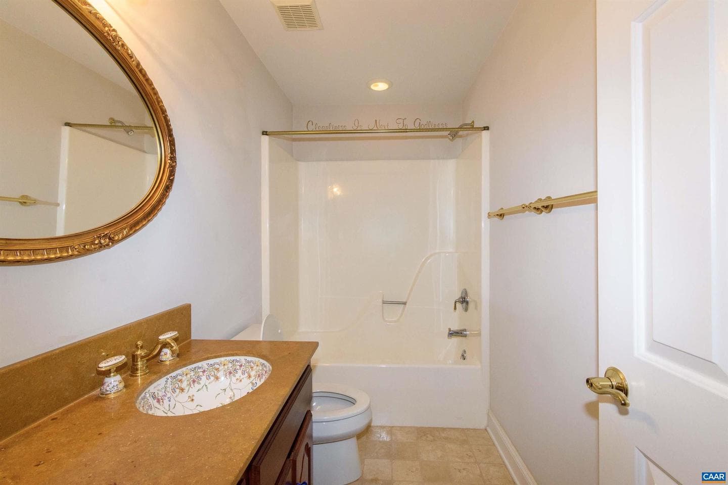 2576 S James River Hwy photo 47