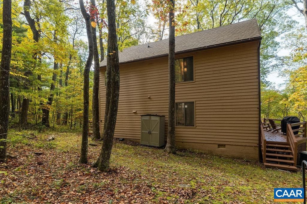 84 West Elkwood Dr photo 2