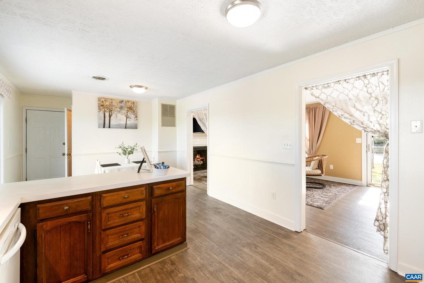 518 Jester Ln photo 9