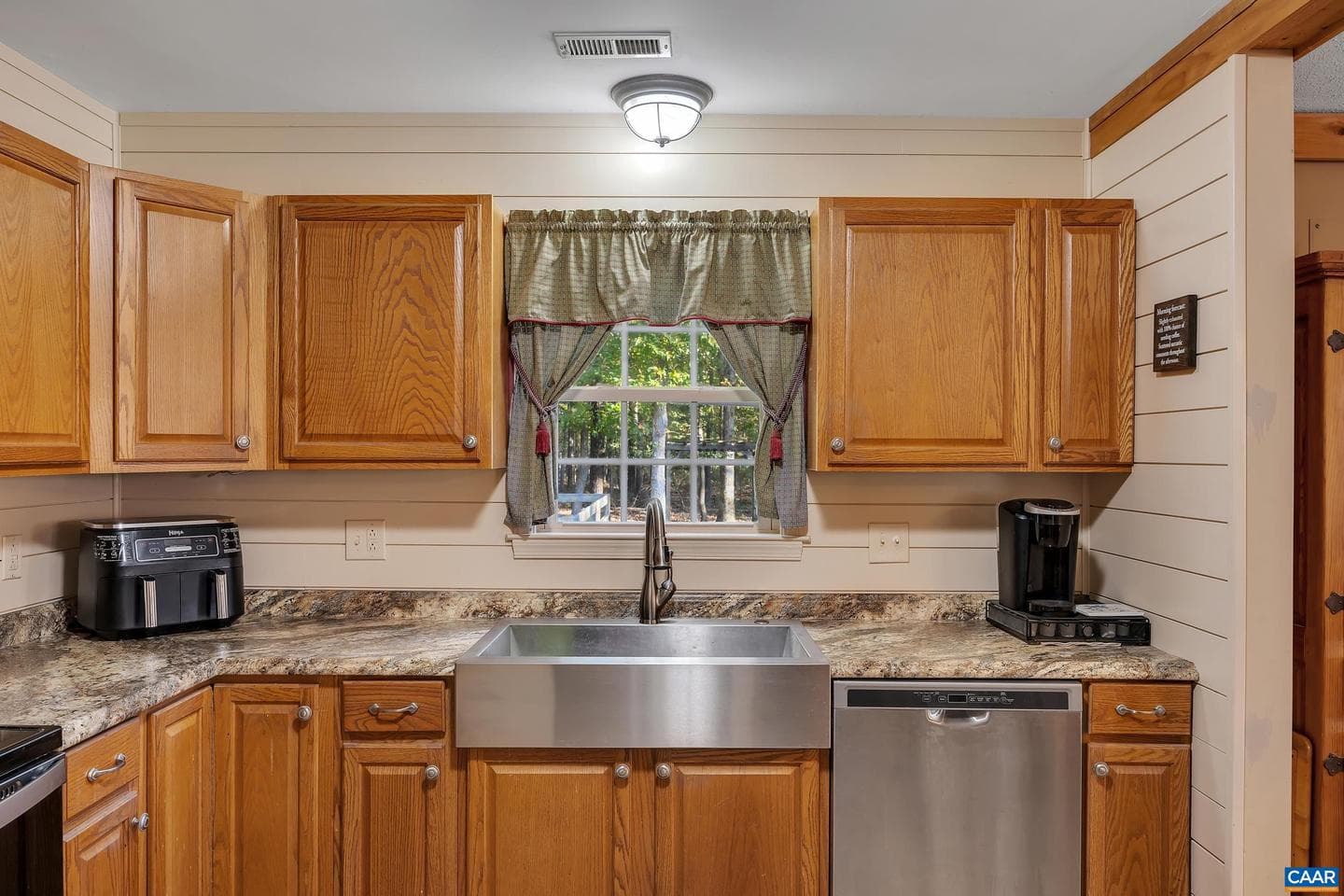 1211 Tisdale Rd photo 10