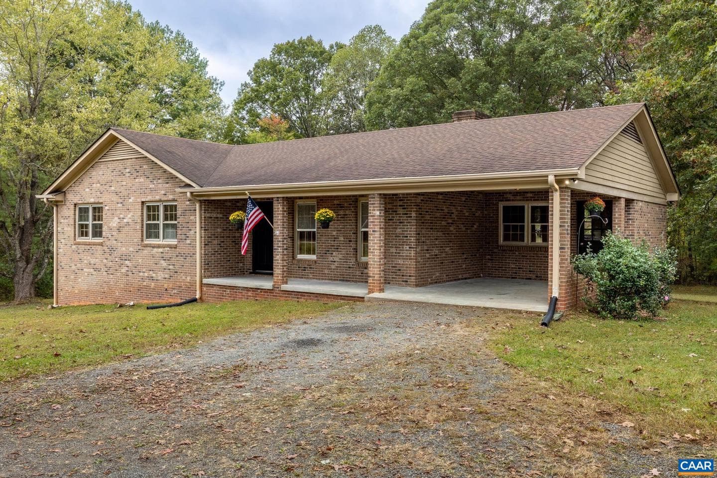 55 Watson Rd photo 2
