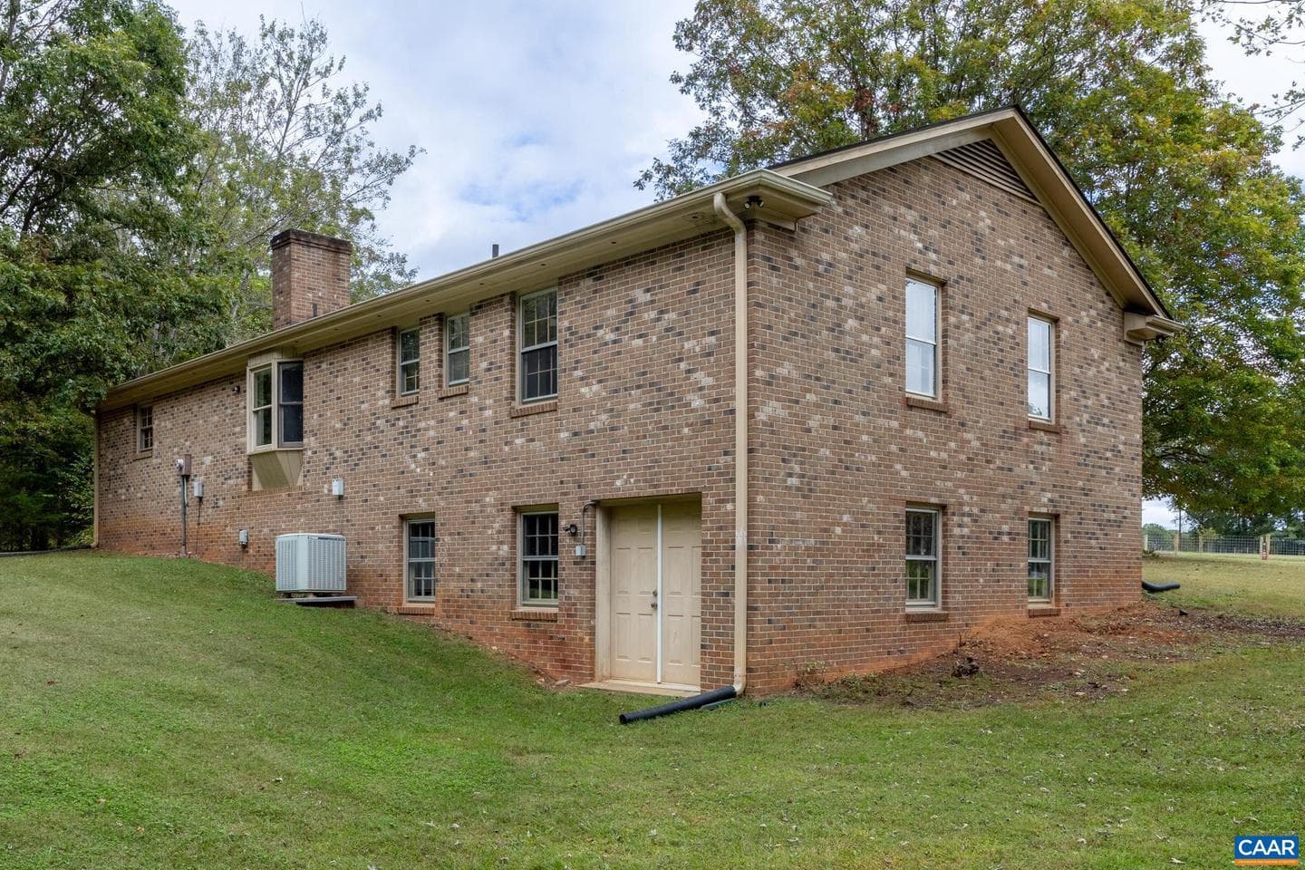 55 Watson Rd photo 4