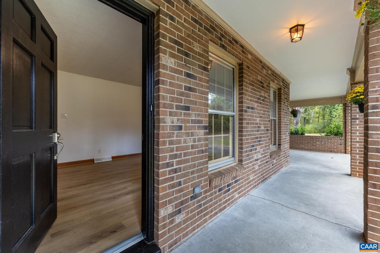 55 Watson Rd photo 5