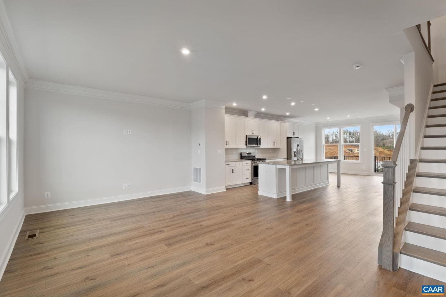 4040 Talen Ln photo 25
