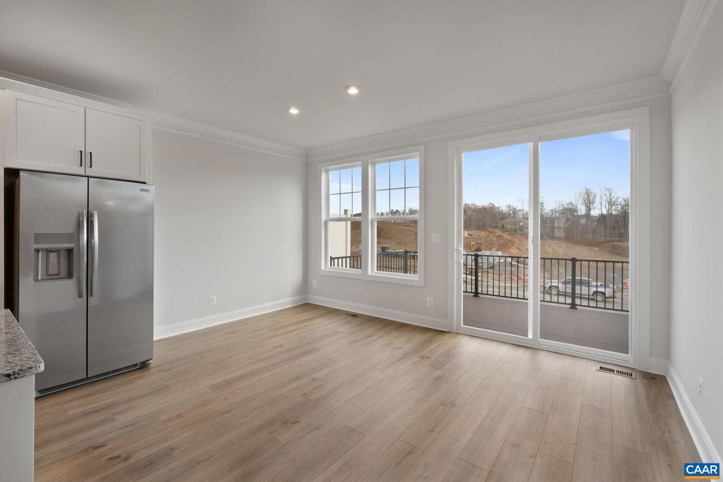 4040 Talen Ln photo 9