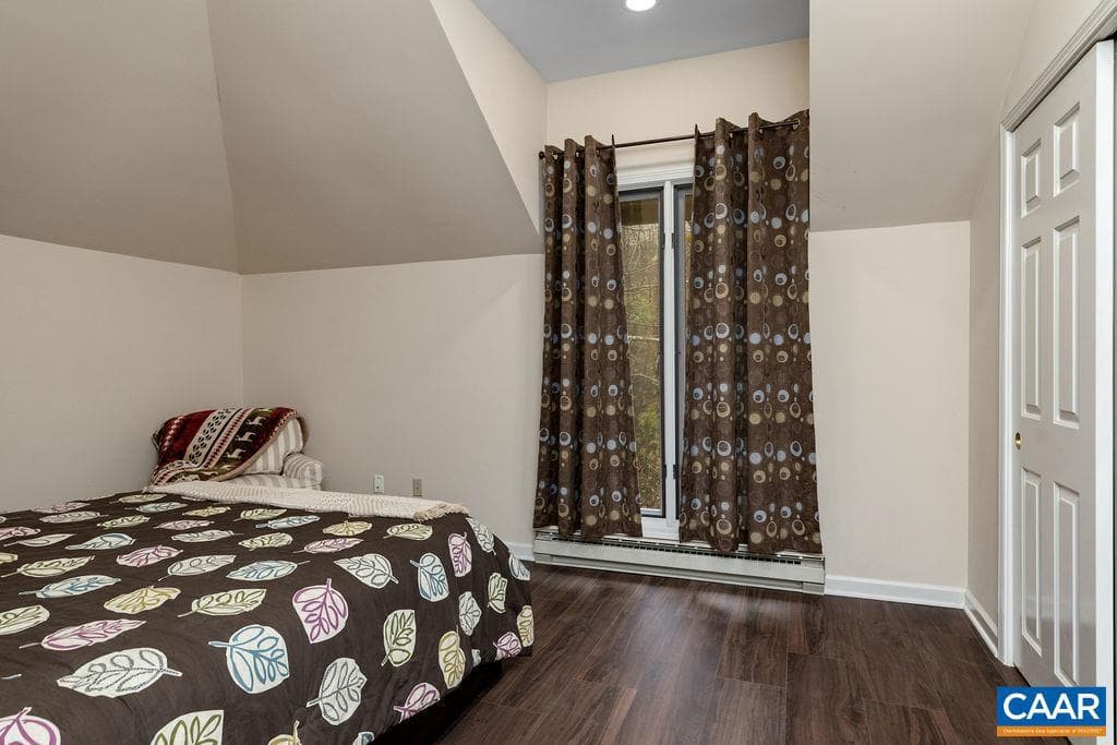 2048 Stone Ridge Condos photo 16