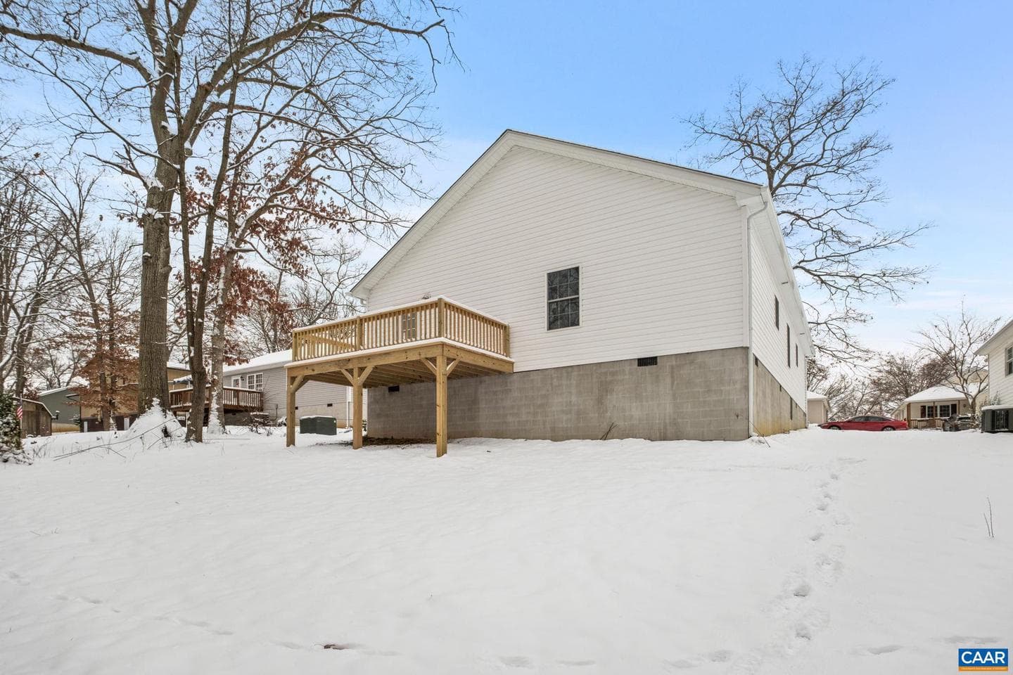 913 Gardner St photo 28