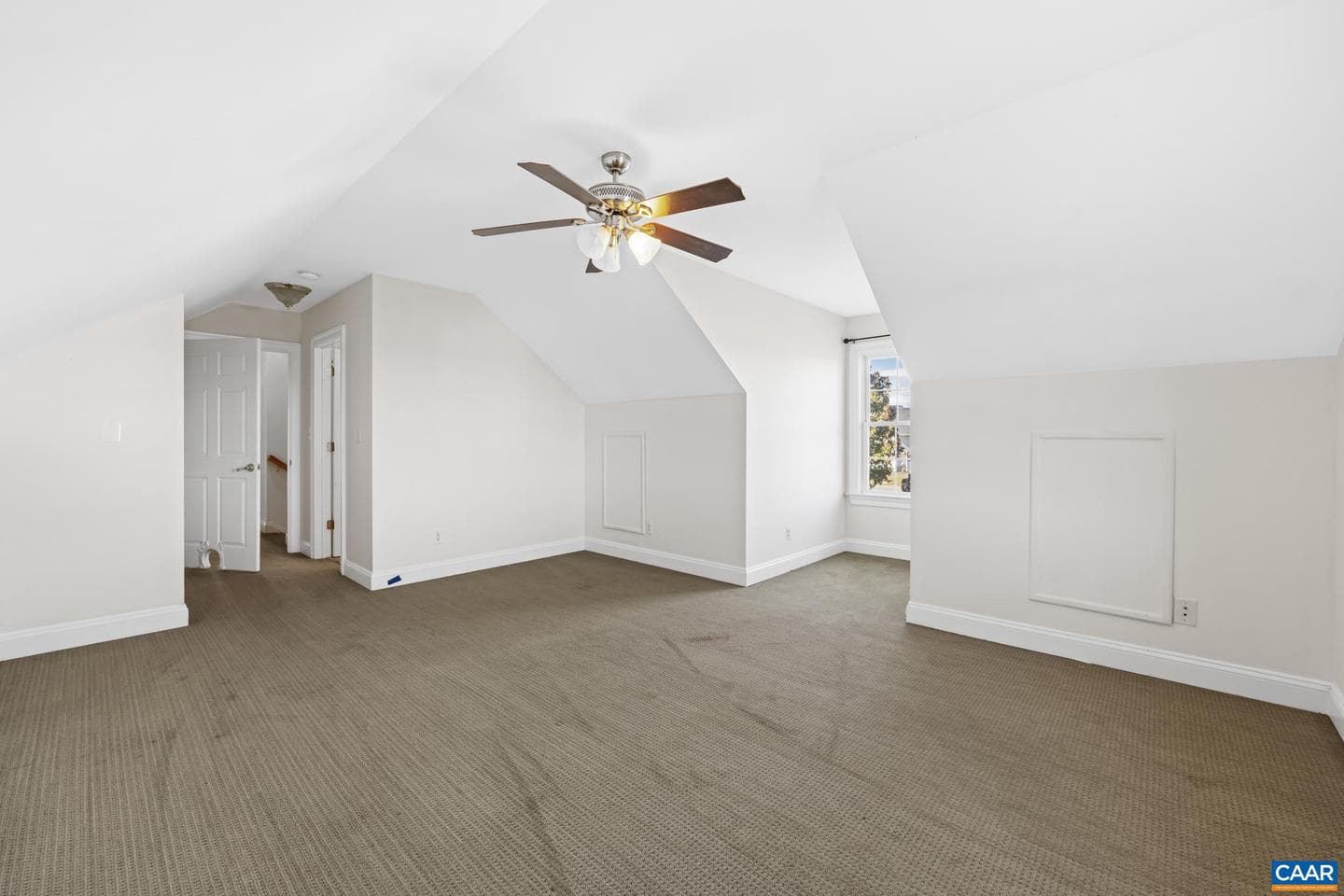 478 Rosewood Dr photo 33