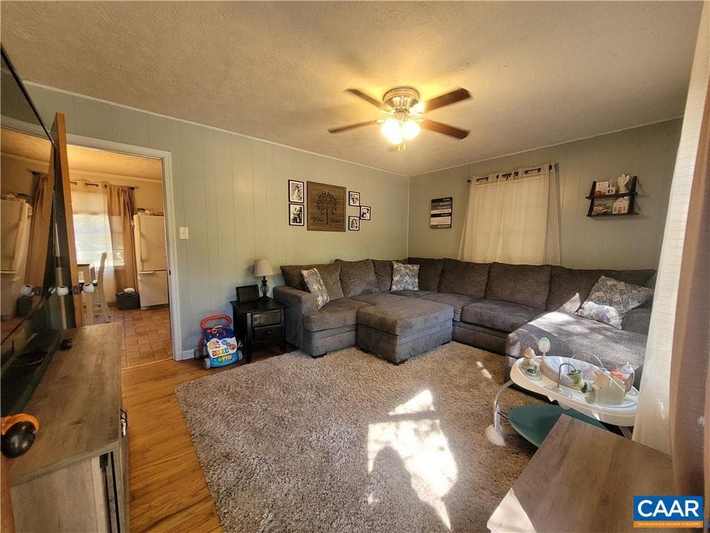 28153 N James Madison Hwy photo 10