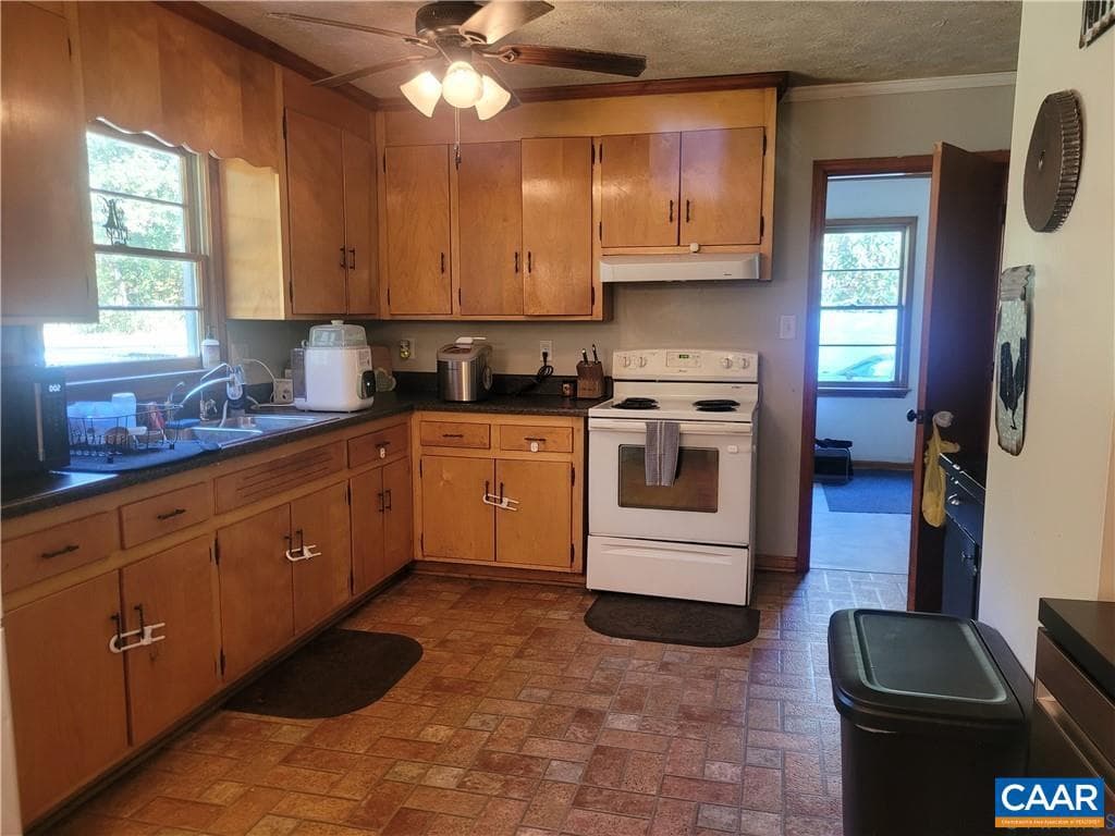 28153 N James Madison Hwy photo 4
