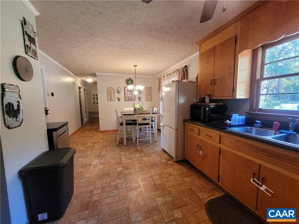 28153 N James Madison Hwy photo 7