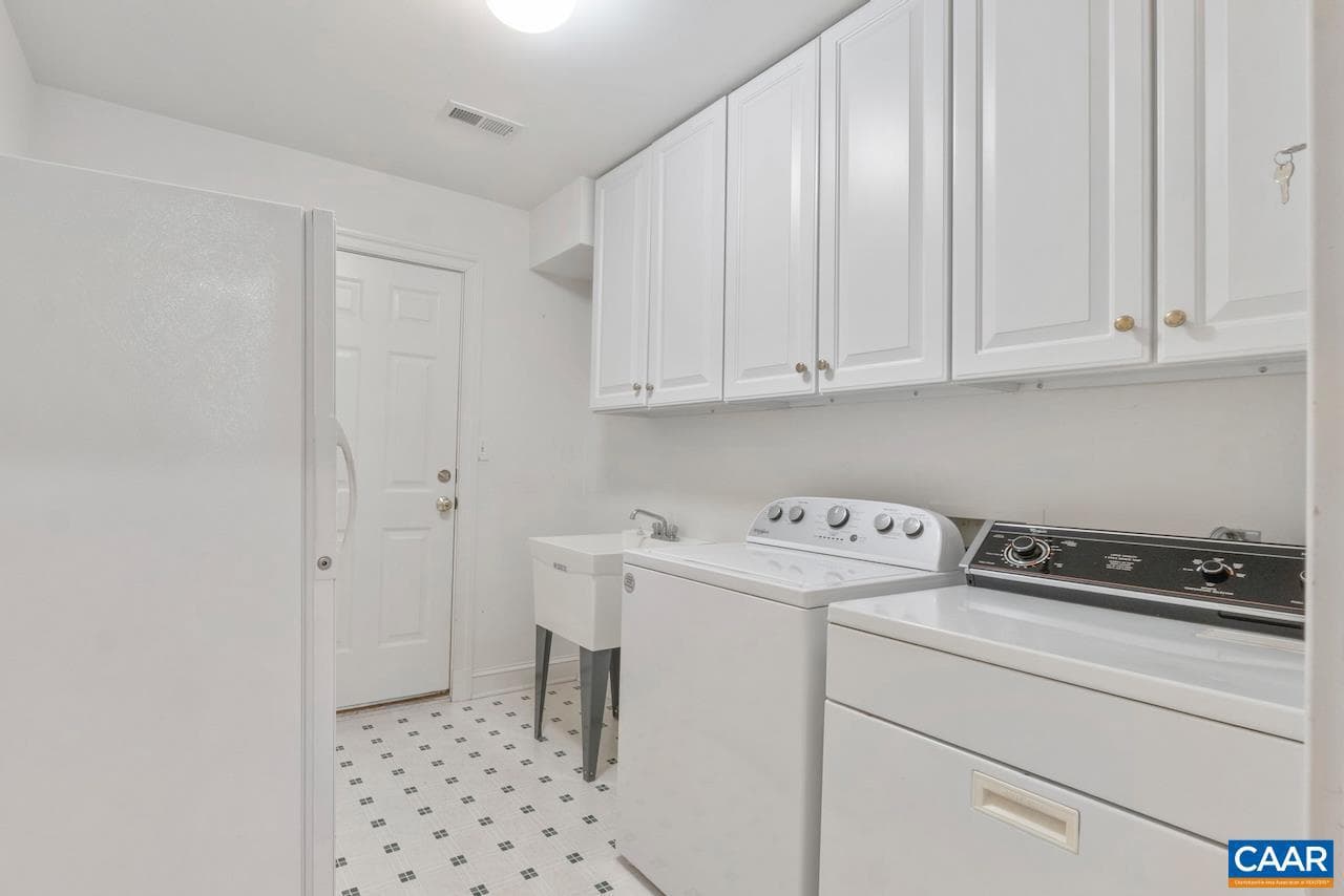 1132 Courtyard Dr photo 26