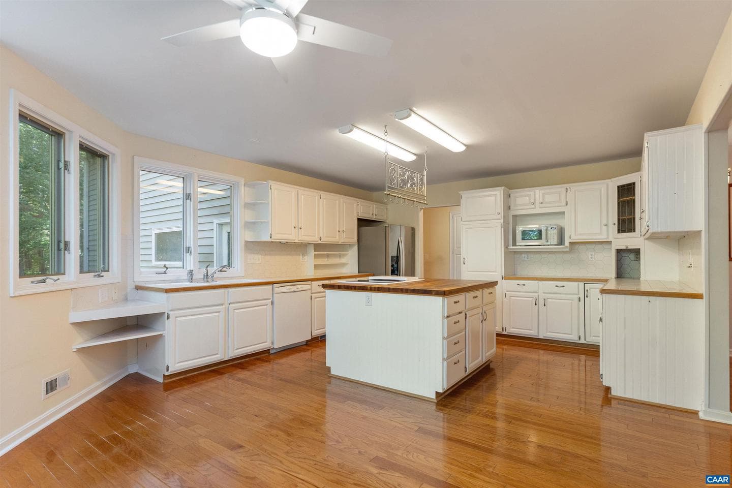 27 Fairway Dr photo 19