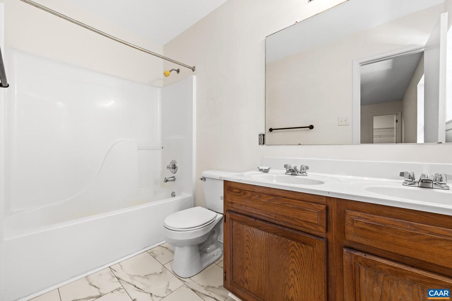 736 Jonquil Rd photo 18