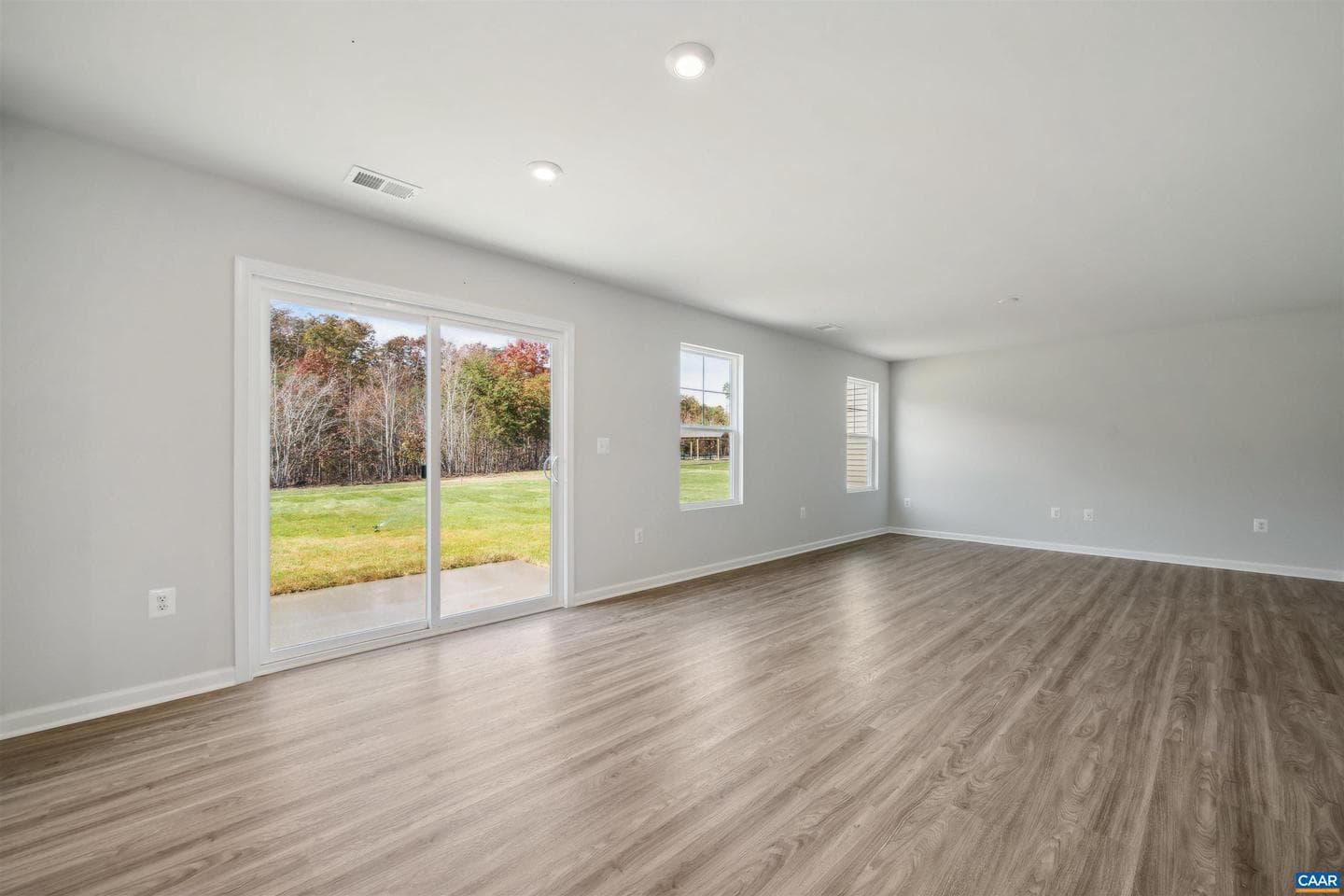 314 Horse Path Dr photo 8