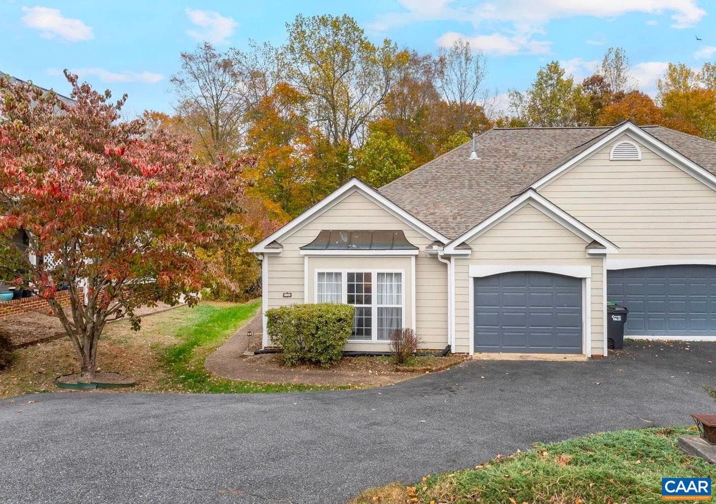 3383 Moubry Ln photo 2