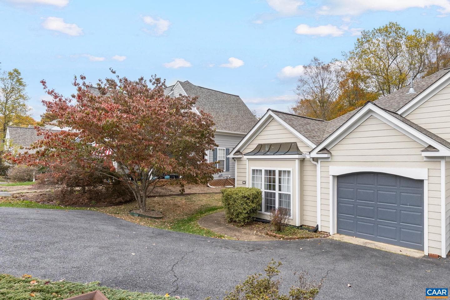 3383 Moubry Ln photo 5