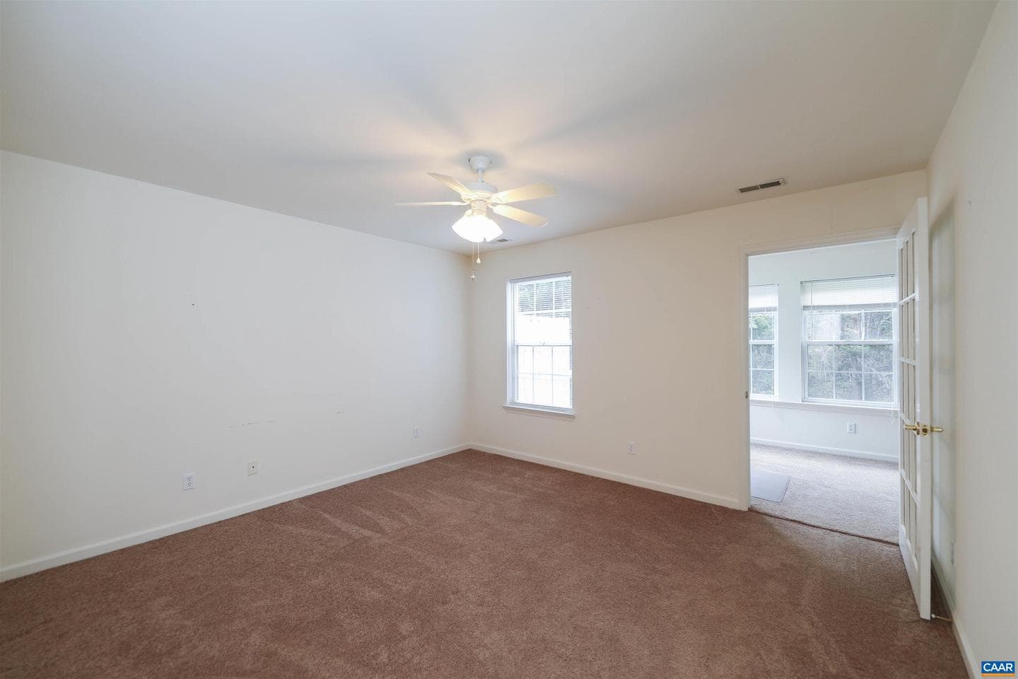 1422 Lilac Ct photo 10