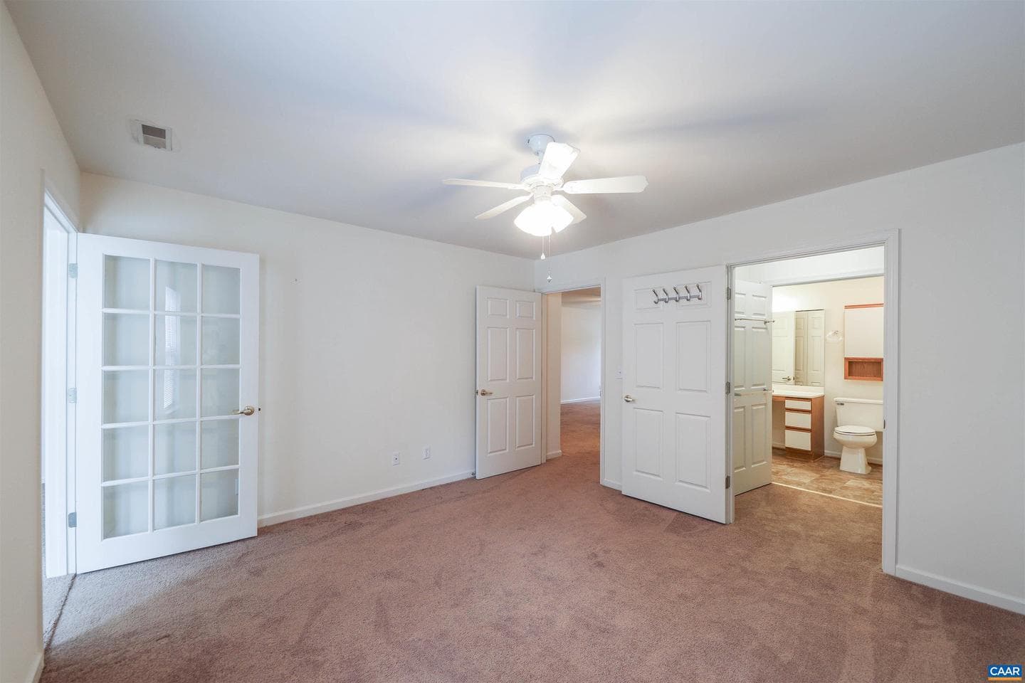 1422 Lilac Ct photo 9