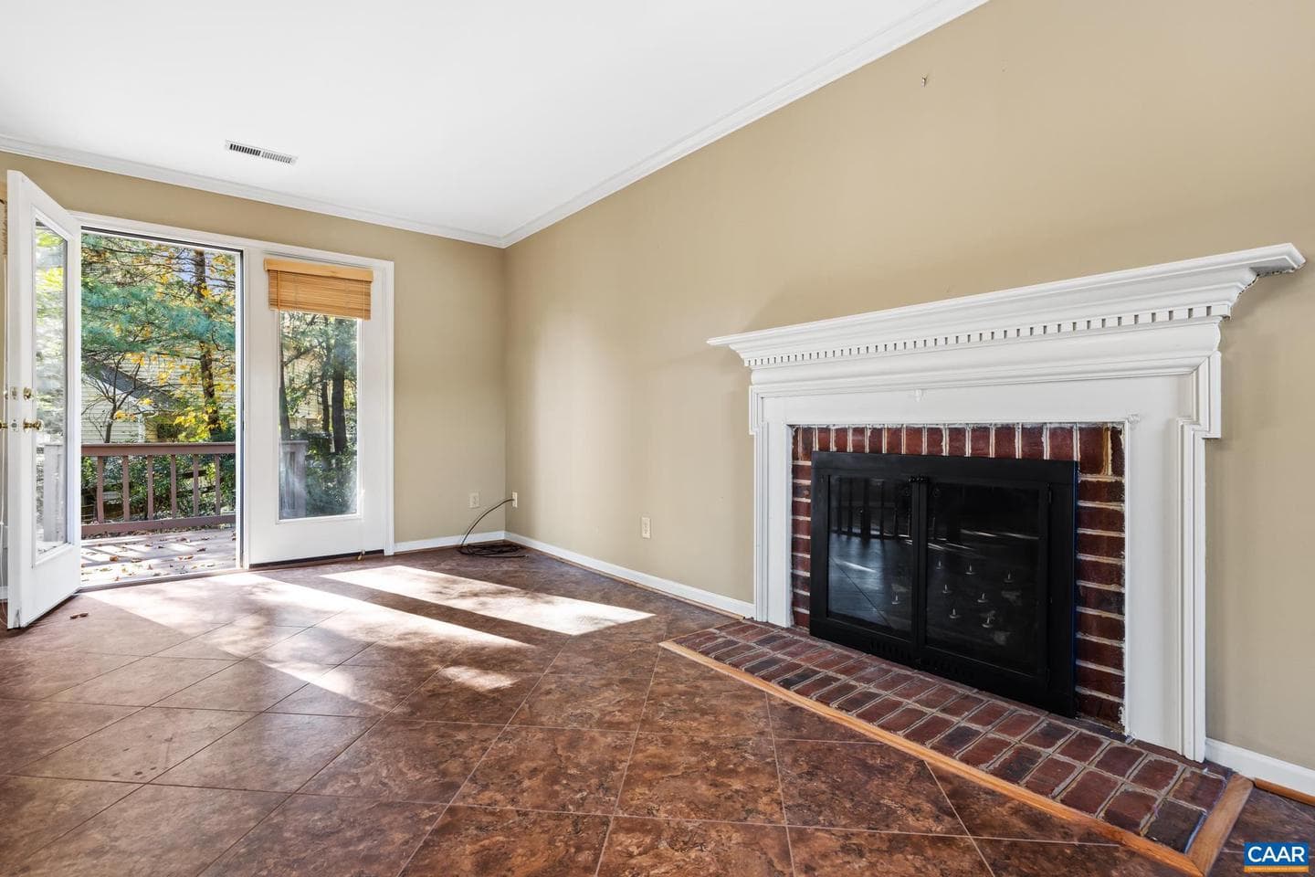 3200 Malbon Dr photo 4