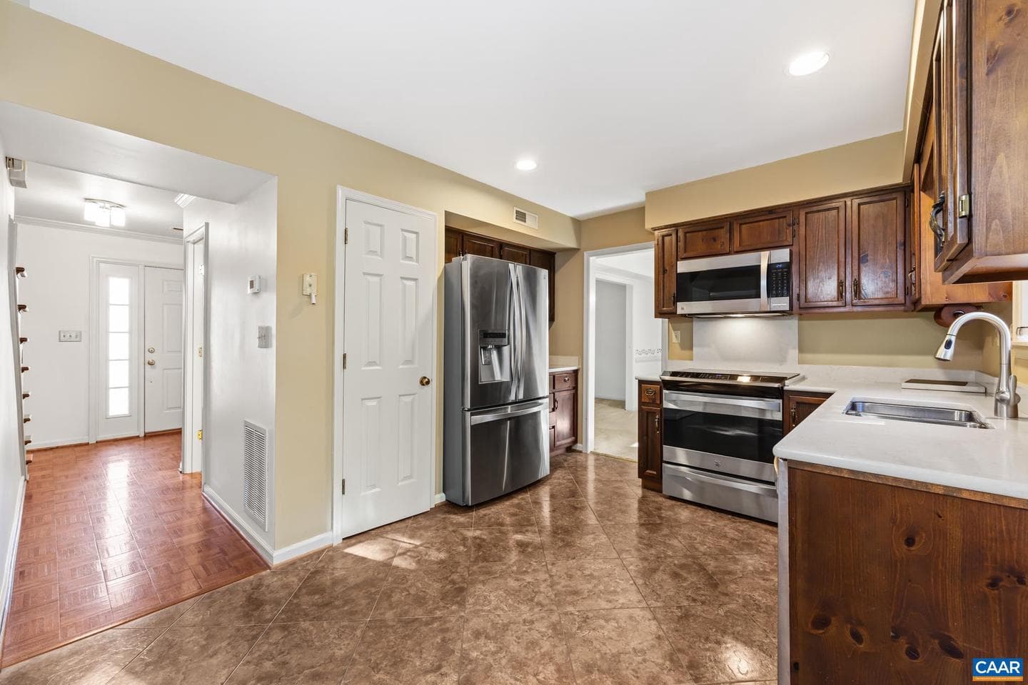 3200 Malbon Dr photo 9