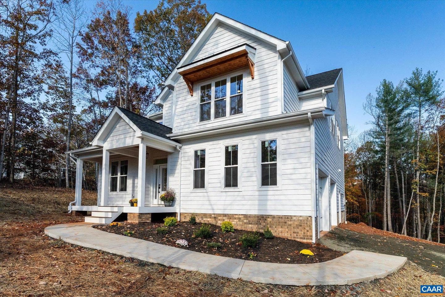 345 Sienna Ln photo 12