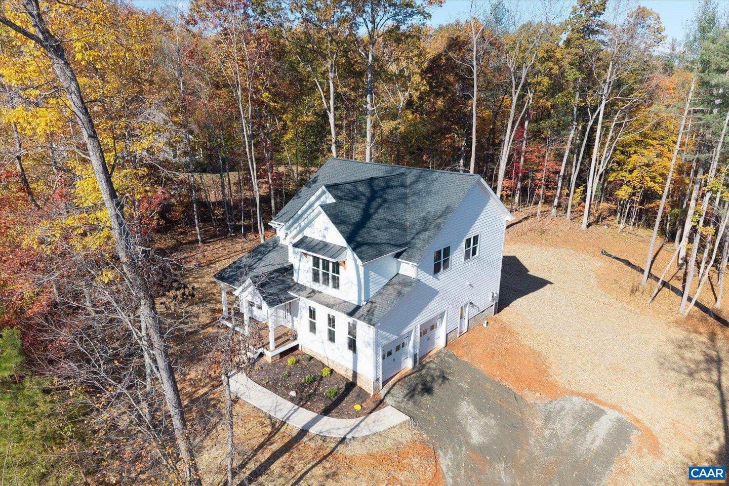 345 Sienna Ln photo 2