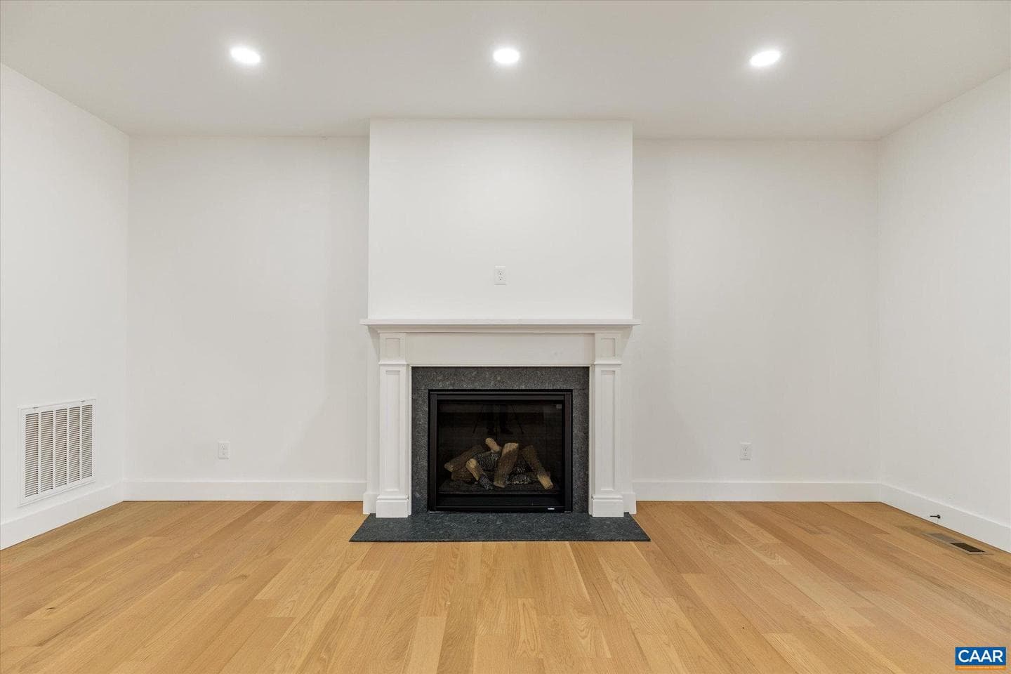 345 Sienna Ln photo 22