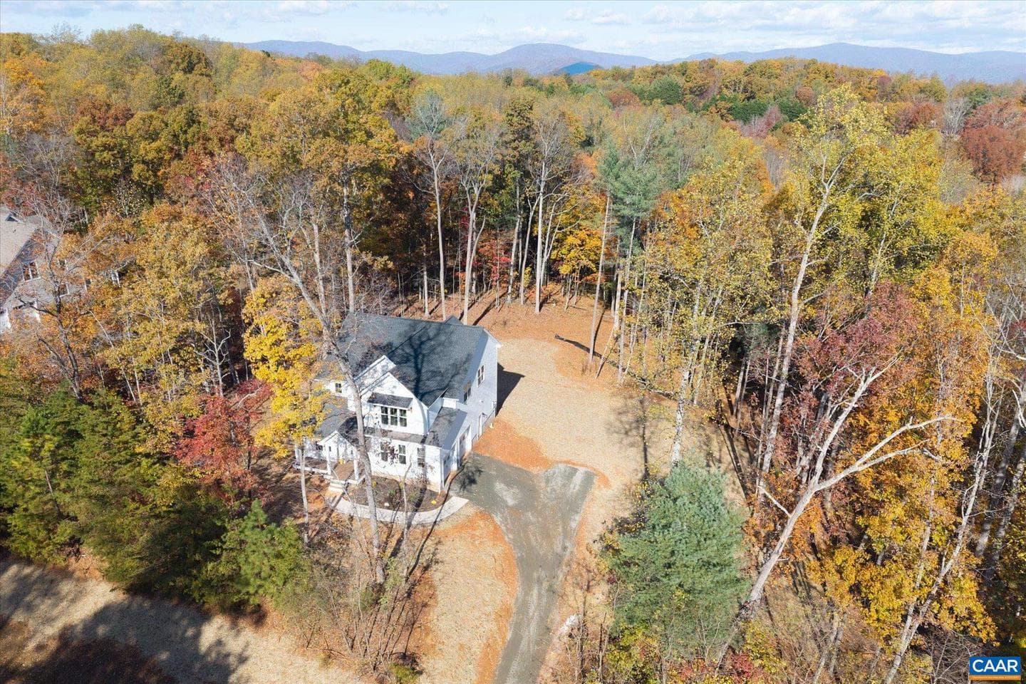 345 Sienna Ln photo 3