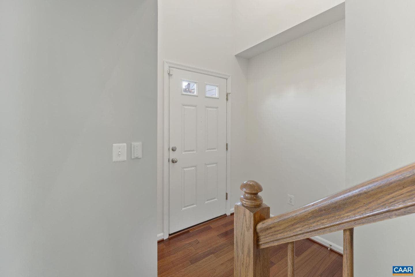 10137 Spring Dr photo 6