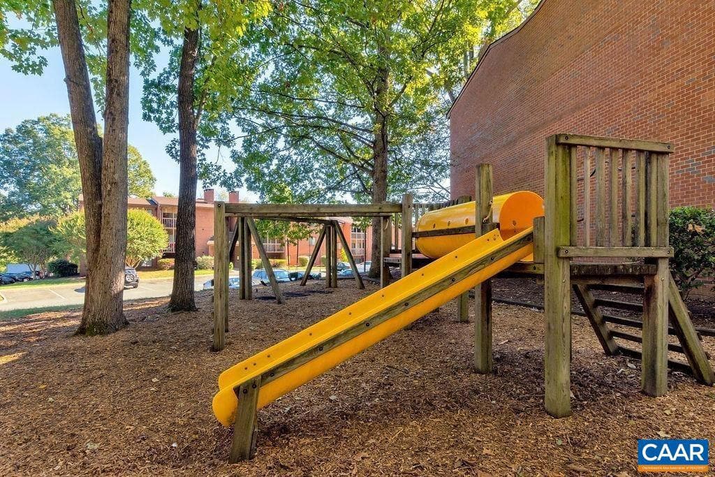 122 Turtle Creek Rd #2 photo 6