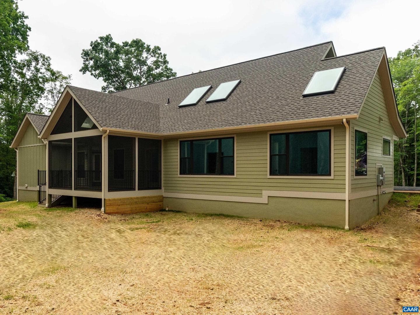 382 Sienna Ln photo 3