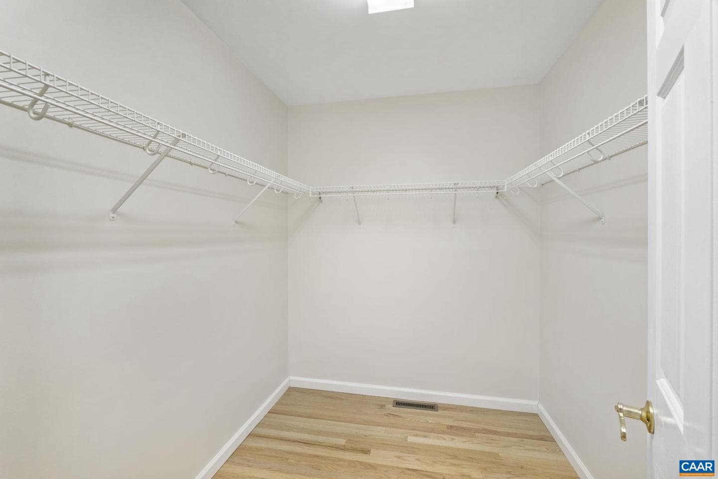 409 Jefferson Dr photo 21