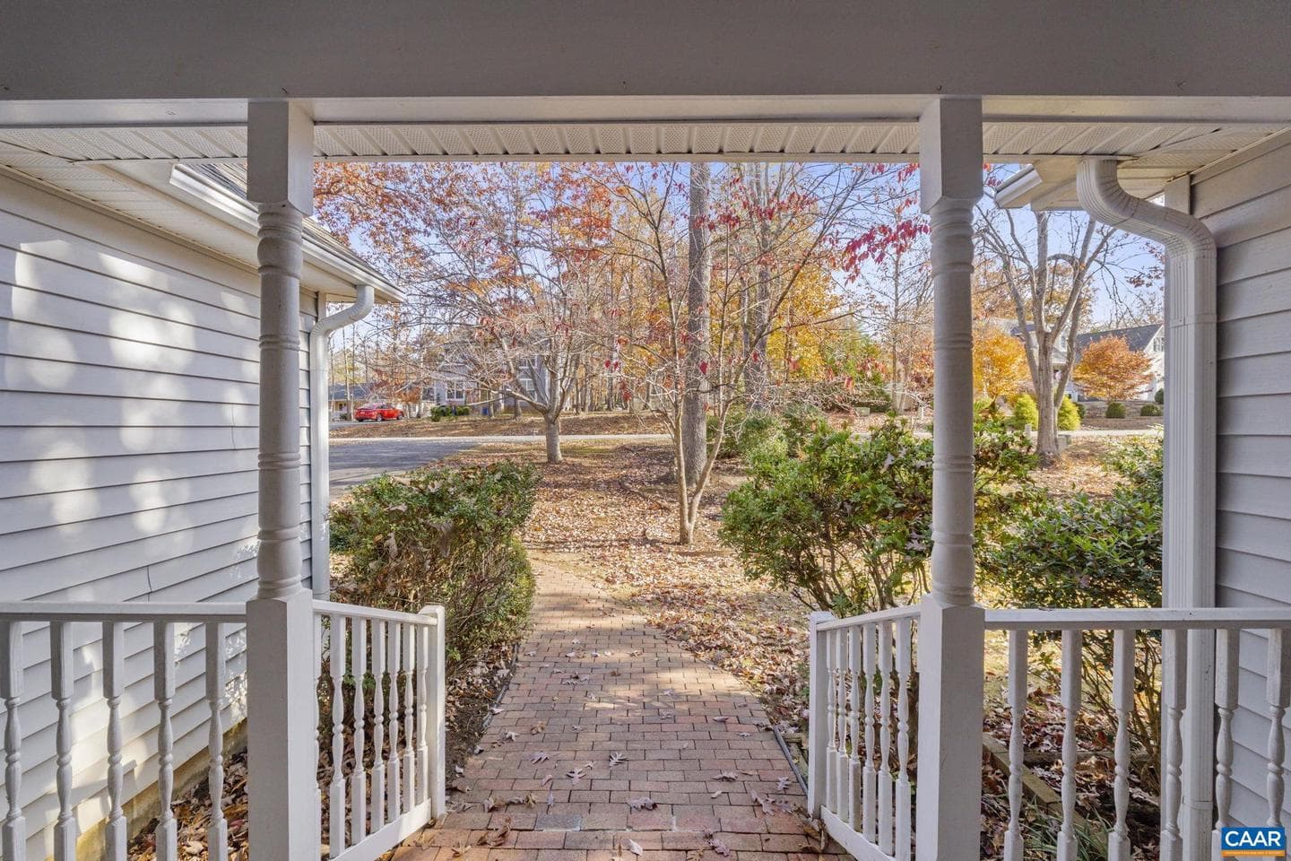409 Jefferson Dr photo 3