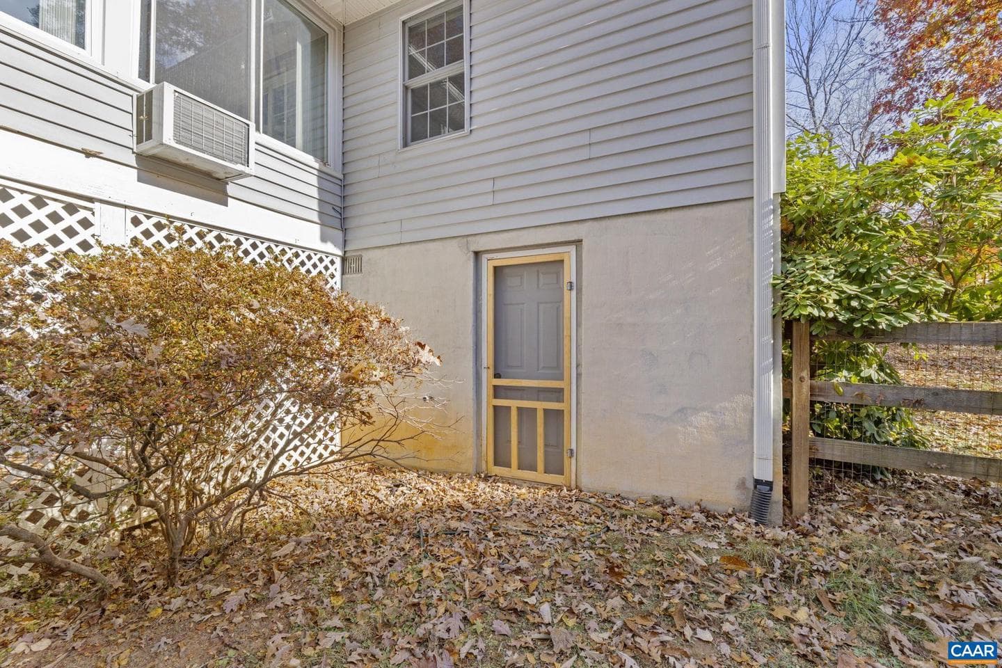 409 Jefferson Dr photo 37