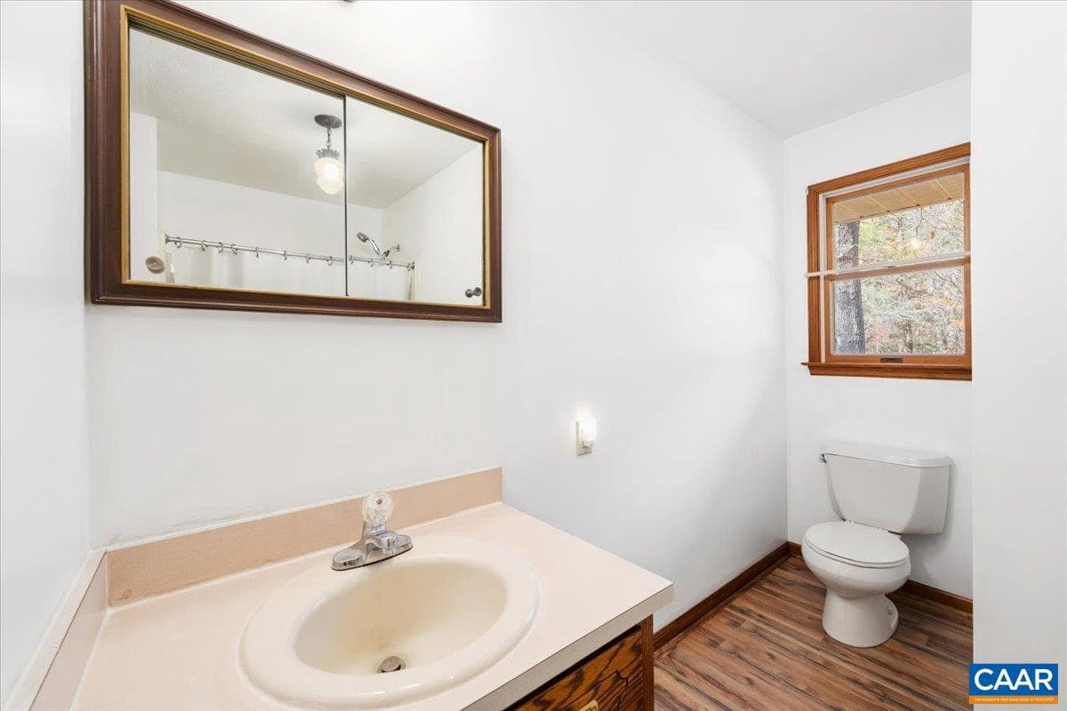 391 Pond Rd photo 24